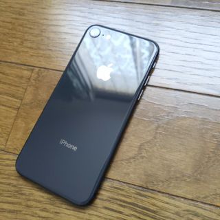 アイフォーン(iPhone)のiPhone8 64GB SIMフリー(スマートフォン本体)