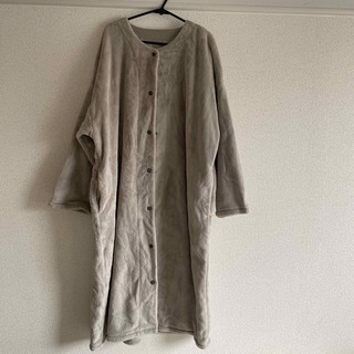 ムジルシリョウヒン(MUJI (無印良品))の無印良品　着る毛布　グレーベージュ(ルームウェア)