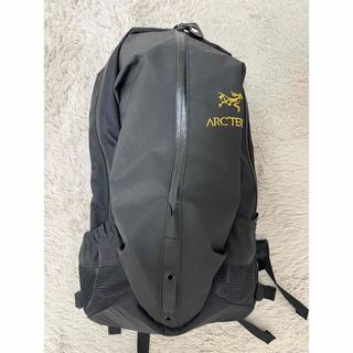 ARC'TERYX - ✨美品✨通勤・通学に最適☆ARC'TERYX ARRO22 リュック ...