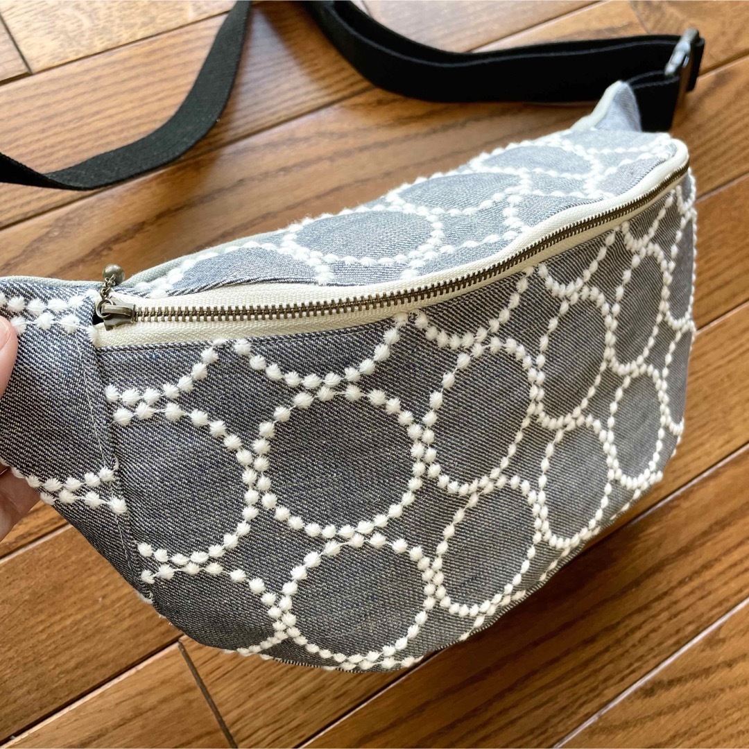 スポット品 ミナペルホネン タンバリンnavy ハンドメイドボディバッグ スポット品 ミナペルホネン タンバリンnavy ハンドメイドボディバッグ