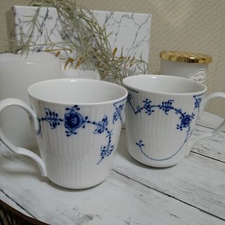 ロイヤルコペンハーゲン(ROYAL COPENHAGEN)の値下げ↓↓ロイヤルコペンハーゲン　ペアマグカップ(マグカップ)