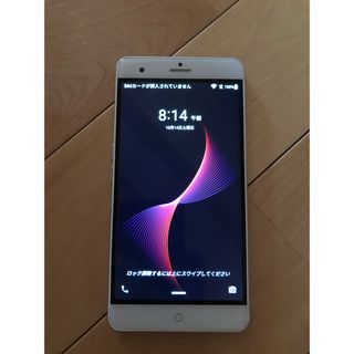 ゼットティーイー(ZTE)の大値下　中古SIM フリースマホ ZTE BLADE V7 MAX シルバー(スマートフォン本体)