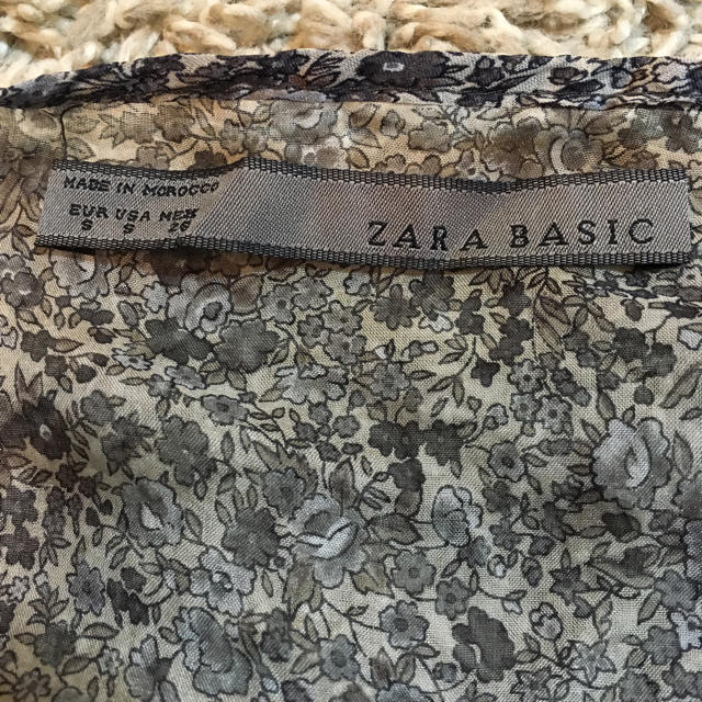 ZARA(ザラ)のクリム様専用 ZARA 花柄 シフォンブラウス レディースのトップス(シャツ/ブラウス(長袖/七分))の商品写真