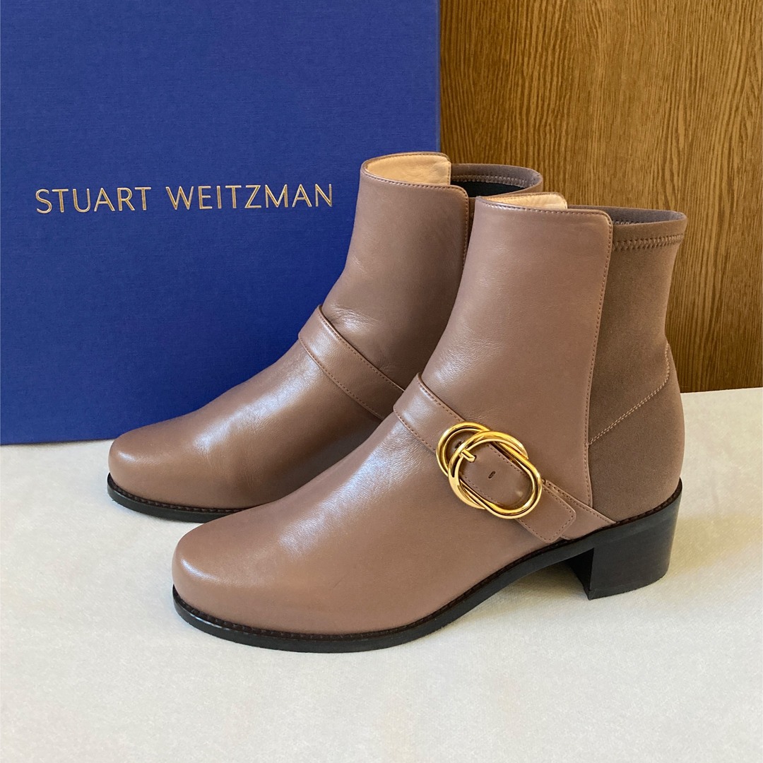 Stuart Weitzman(スチュワートワイツマン)の新品 スチュワートワイツマン ブーツ レディースの靴/シューズ(ブーツ)の商品写真