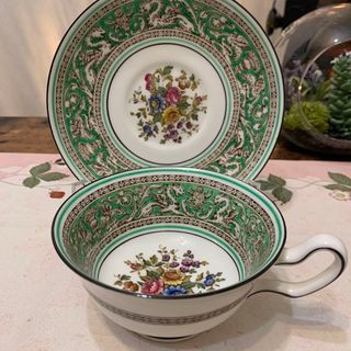 ウェッジウッド(WEDGWOOD)の希少　アンティーク　ウェッジウッド  フロレンティーン　グリーン　ティーカップ(食器)