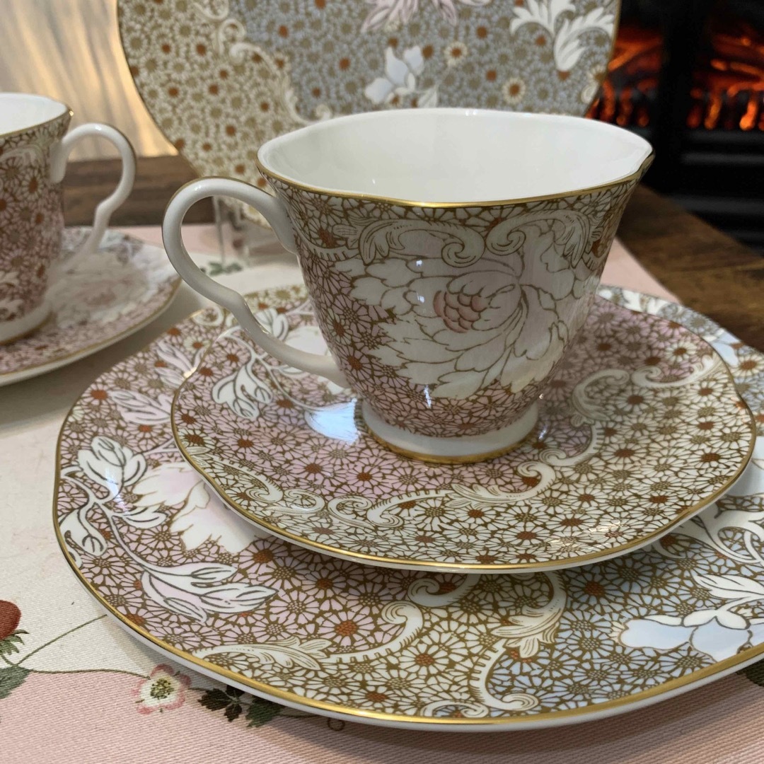 未使用品】WEDGWOOD カップ&ソーサ2セット プレート1枚-