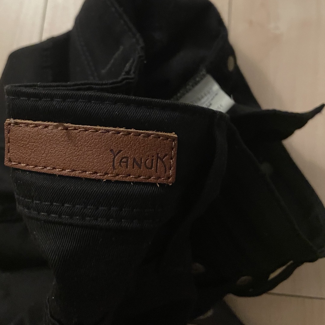 YANUK(ヤヌーク)の定価20900円　ヤヌーク　YANUK パトリシア　スキニーパンツ　22インチ レディースのパンツ(スキニーパンツ)の商品写真