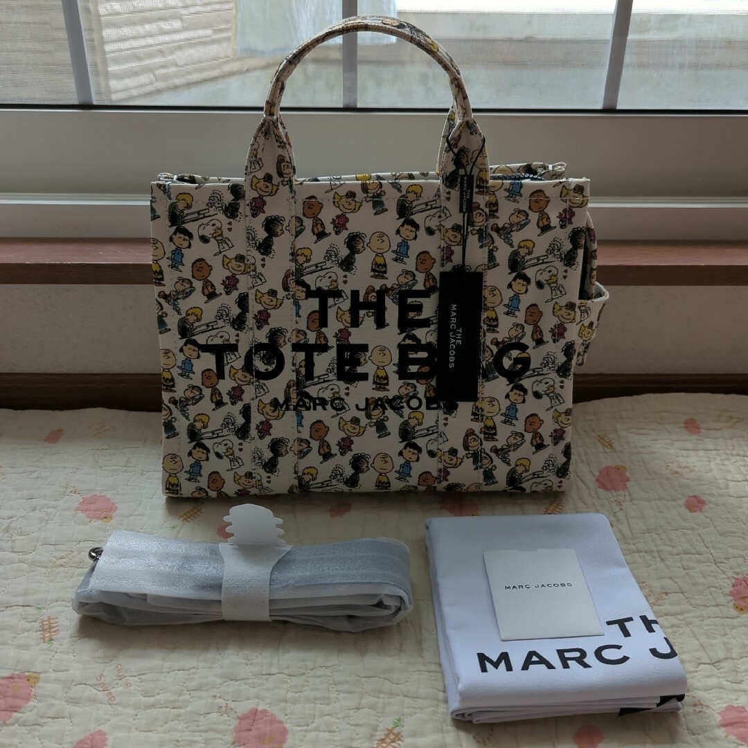 MARC JACOBS - マークジェイコブ ピーナッツ ザ トラベラー トート