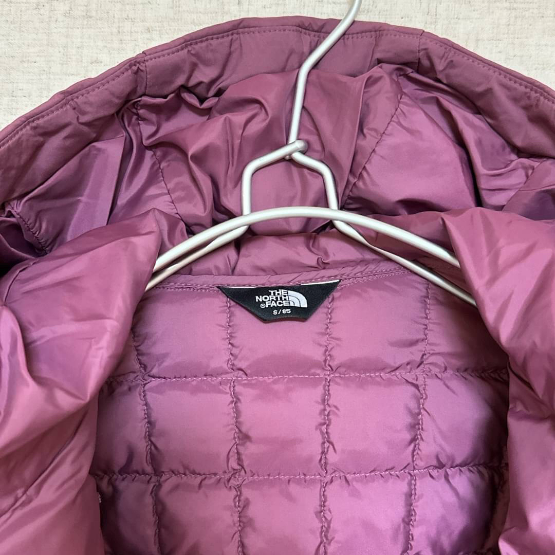 THE NORTH FACE(ザノースフェイス)のノースフェイス　中綿ジャケット インナージャケット レディースs メイサローズ  レディースのジャケット/アウター(その他)の商品写真