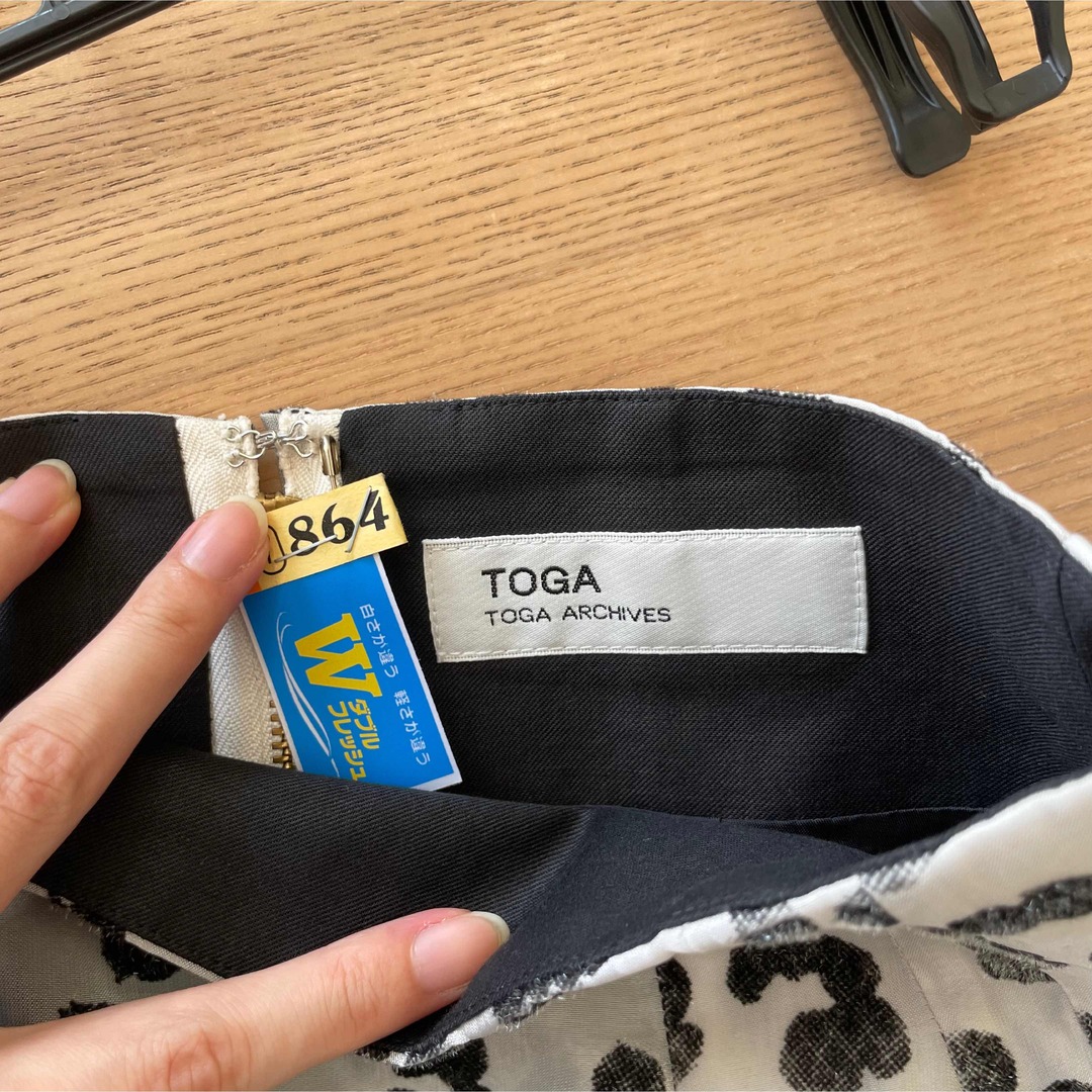 TOGA(トーガ)のTOGAレオパードミニスカート レディースのスカート(ミニスカート)の商品写真