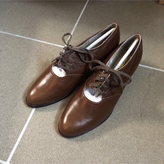 新品・未使用 1930年代風　オックスフォードシューズ　レースアップ パンプス(ローファー/革靴)