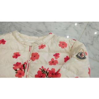 MONCLER AMBRINE IMPRIME ライトダウンジャケット 140