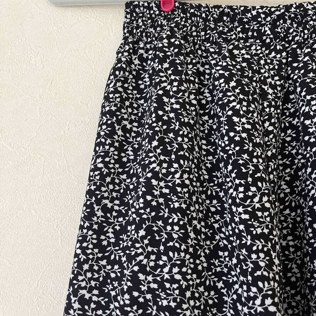 スカート 小花柄 レディースのスカート(ロングスカート)の商品写真