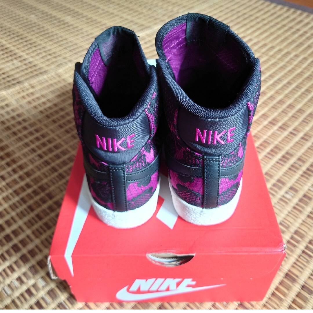 NIKE(ナイキ)のナイキスニーカー レディースの靴/シューズ(スニーカー)の商品写真