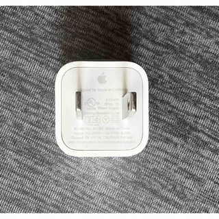 アップル(Apple)のiPhone ACアダプタ純正 充電器(変圧器/アダプター)