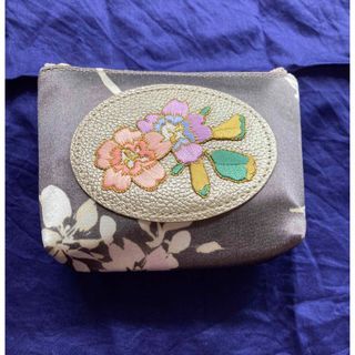 MEZU cofu 刺繍とシルクのミニポーチ(ポーチ)