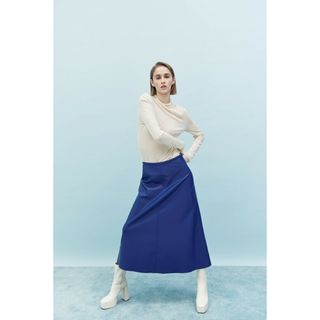 ザラ(ZARA)のZARA　フェイクレザー ケープスカート　XSサイズ　ブルー(ひざ丈スカート)