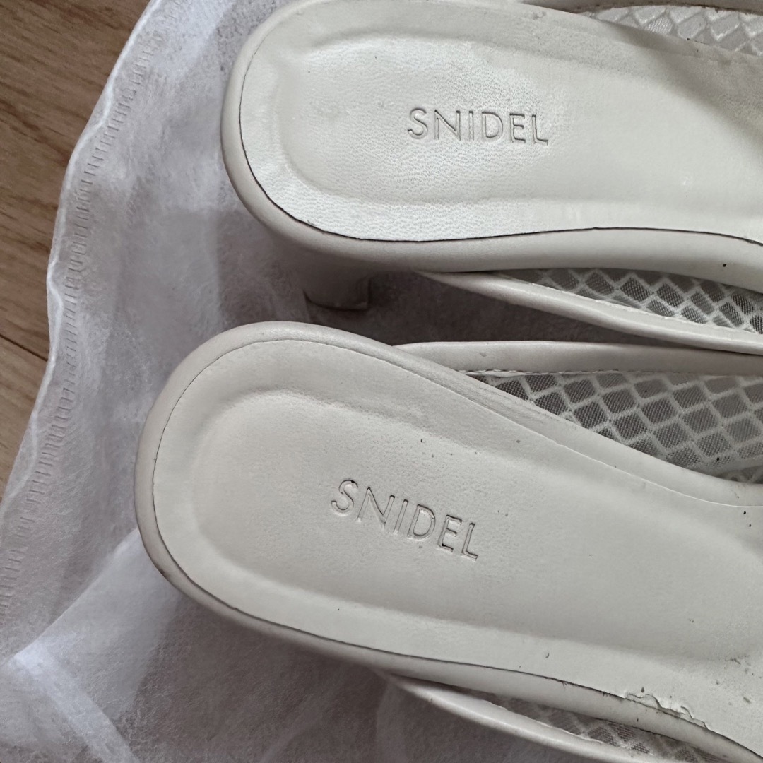 SNIDEL(スナイデル)のSNIDEL スナイデル スクエアメッシュサボ サンダル 靴 レディースの靴/シューズ(サンダル)の商品写真