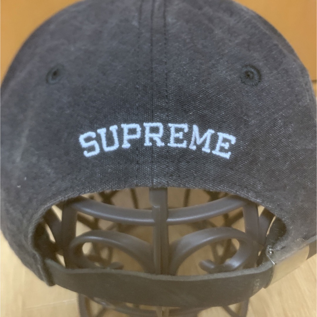 Supreme(シュプリーム)のSupreme Washed Denim SLogo 6-Panel Black メンズの帽子(キャップ)の商品写真