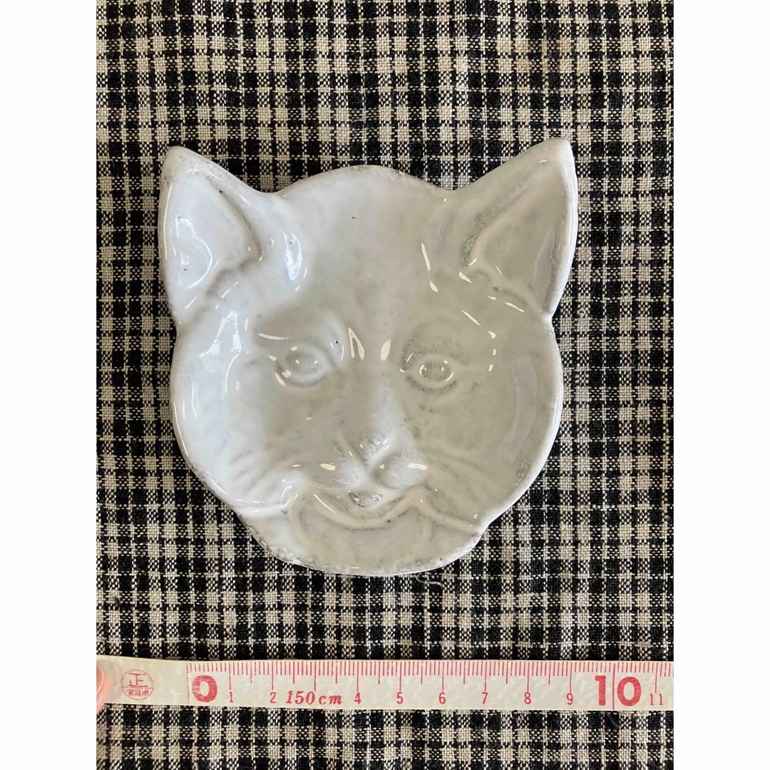 ASTIER de VILLATTE(アスティエドヴィラット)の【新品】アスティエ　猫　キャット　プレート　皿　トレイ インテリア/住まい/日用品のインテリア小物(置物)の商品写真