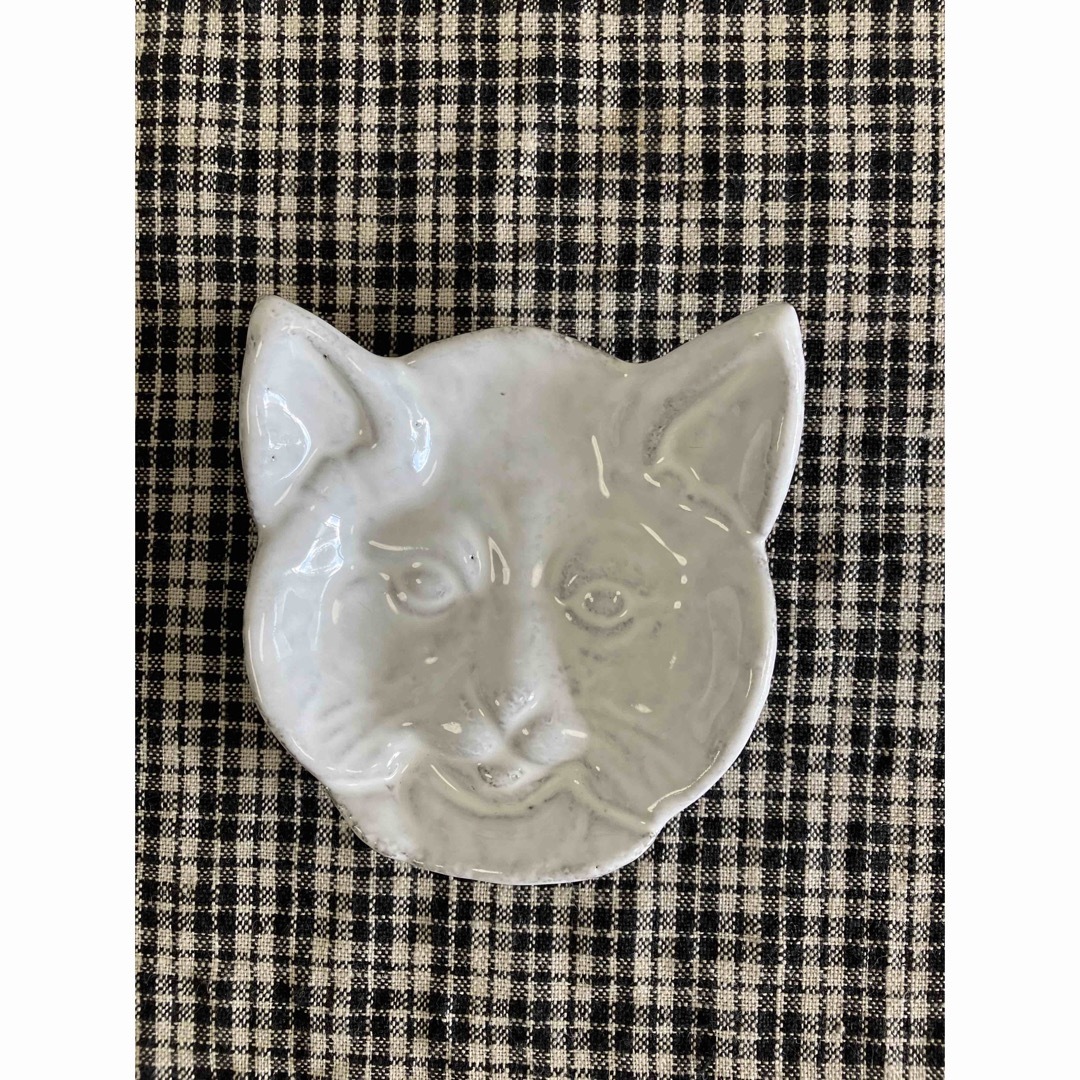 ASTIER de VILLATTE(アスティエドヴィラット)の【新品】アスティエ　猫　キャット　プレート　皿　トレイ インテリア/住まい/日用品のインテリア小物(置物)の商品写真