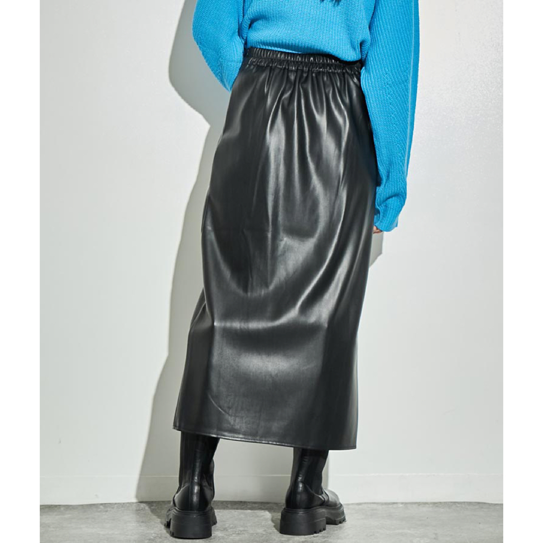 ANAP(アナップ)のANAP フェイクレザースリットロングスカート レディースのスカート(ロングスカート)の商品写真