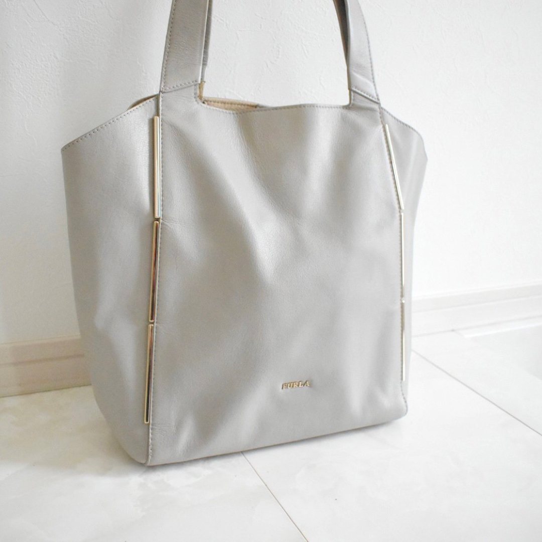 FURLA フルラ トートバッグ グレー レザー