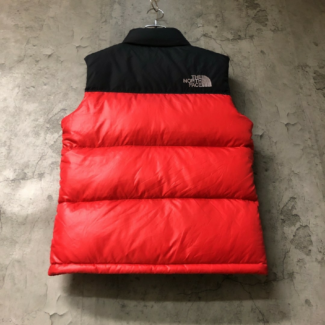 THE NORTH FACE(ザノースフェイス)のザノースフェイス　ダウンベスト　ベスト　ダウン　XS  700フィル　ヌプシ メンズのジャケット/アウター(ダウンジャケット)の商品写真