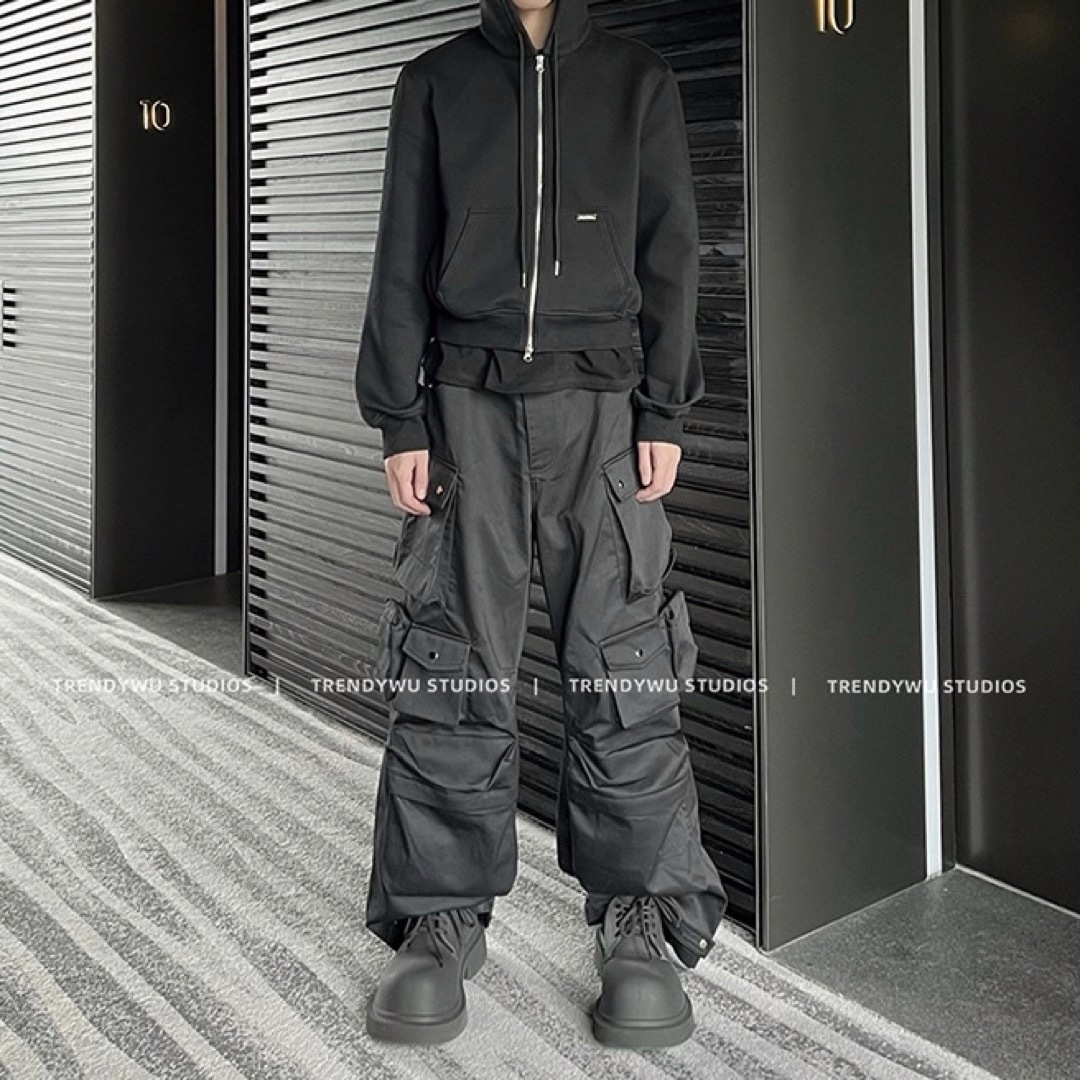 TRENDYWU マルチポケットカーゴパンツ 新品 の通販 by タクト TRENDYWU マルチポケットカーゴパンツ 新品 の通販 by タクト