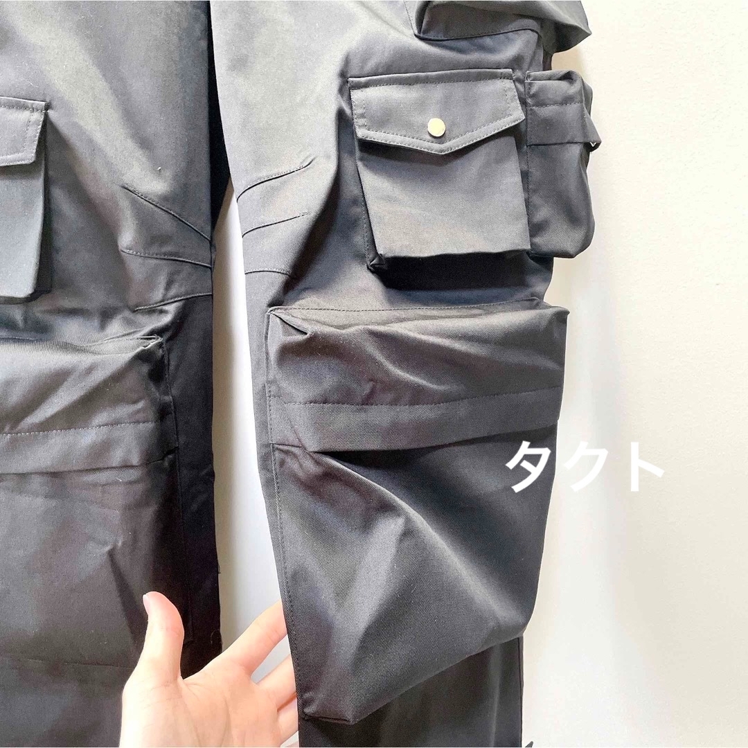 TRENDYWU マルチポケットカーゴパンツ　新品　 メンズのパンツ(ワークパンツ/カーゴパンツ)の商品写真