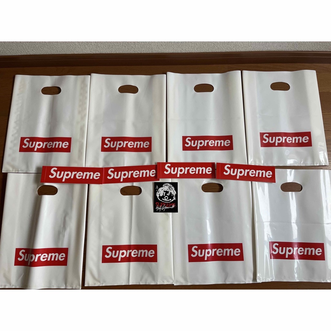 Supreme(シュプリーム)のsupreme 袋 8枚セット ステッカー 5枚セット その他のその他(その他)の商品写真