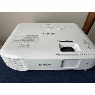 エプソン(EPSON)のEPSON EB-W05 プロジェクター(プロジェクター)