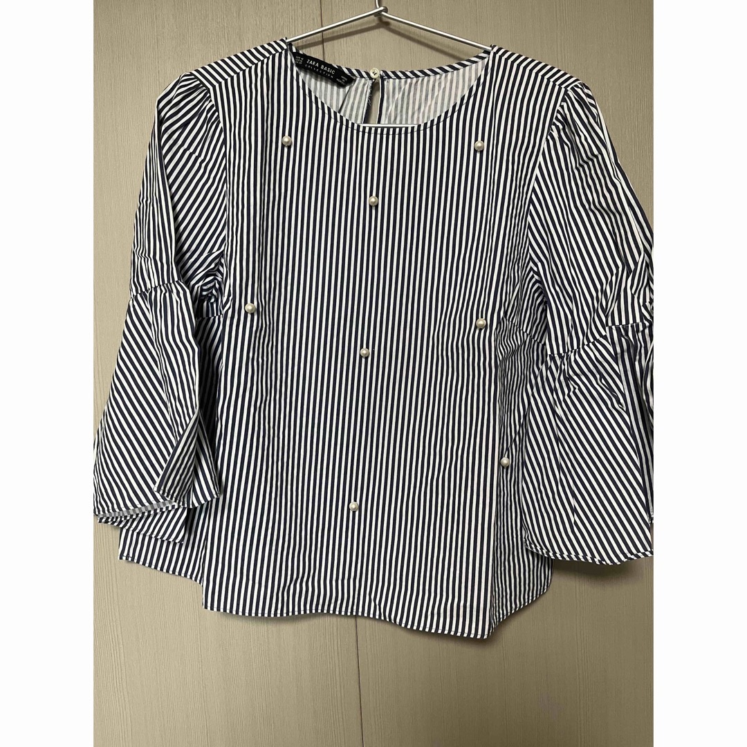 ZARA(ザラ)のZARA ストライプフリルシャツ レディースのトップス(シャツ/ブラウス(長袖/七分))の商品写真