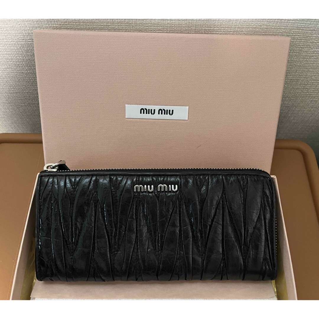 miumiu  L字ファスナー長財布