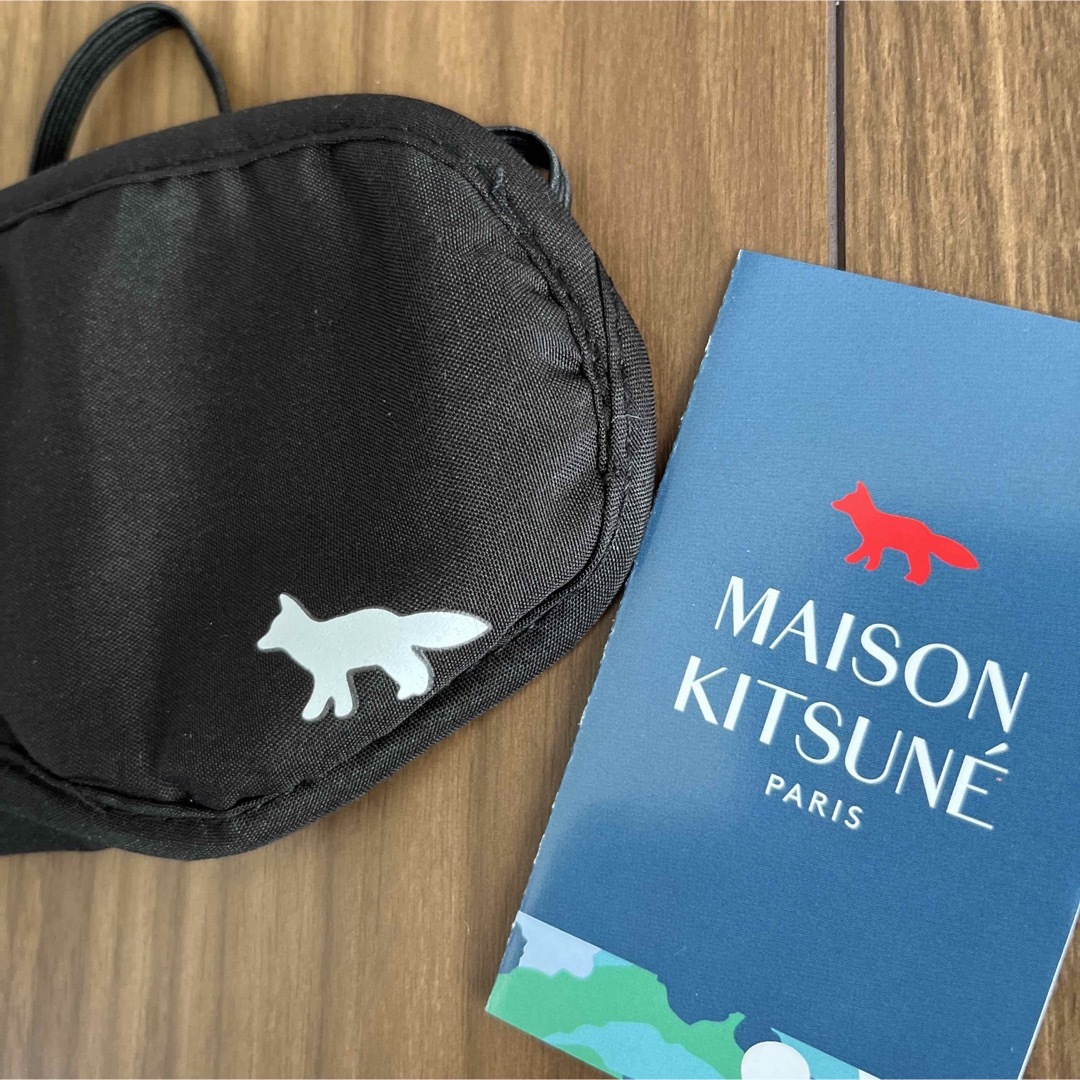 MAISON KITSUNE'(メゾンキツネ)の【匿名配送】メゾンキツネ　アイマスク インテリア/住まい/日用品の日用品/生活雑貨/旅行(旅行用品)の商品写真