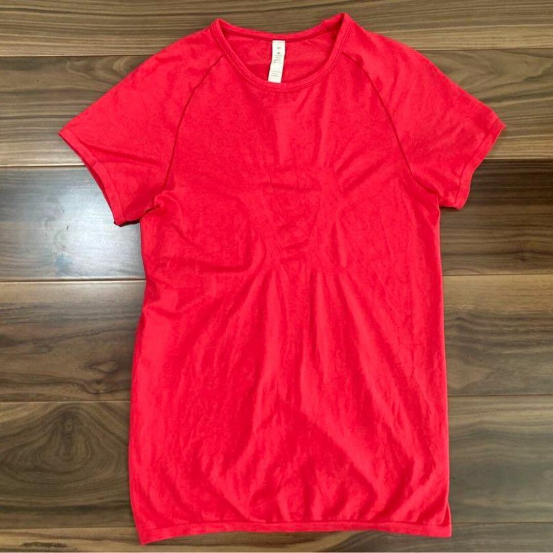 lululemon(ルルレモン)のルルレモン lululemon 半袖Ｔシャツ ショートスリーブ サイズ10 美品 レディースのトップス(Tシャツ(半袖/袖なし))の商品写真