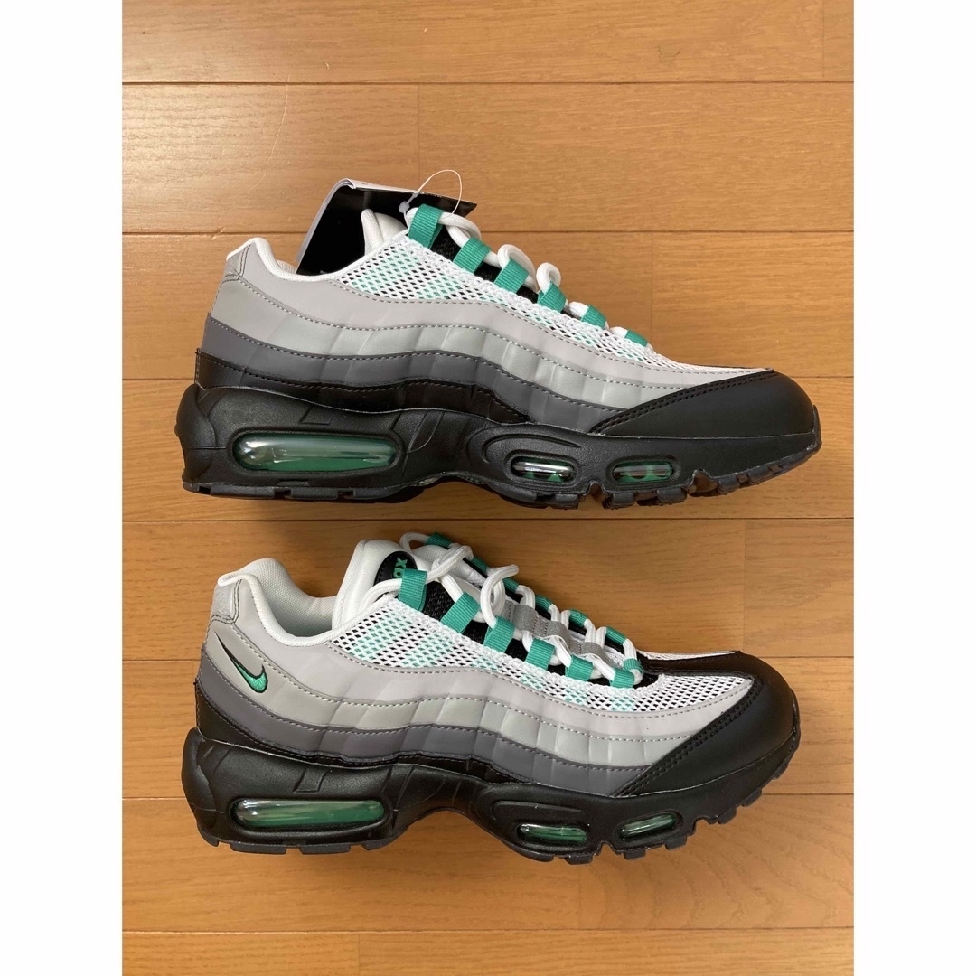 新品 ナイキ エアマックス95 WMNS AIR MAX W27.5cm-