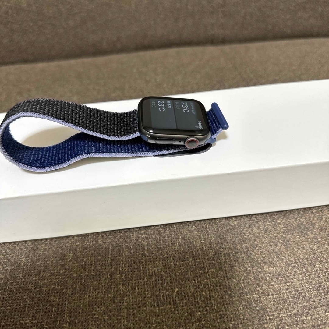 Apple Watch(アップルウォッチ)の【美品】Apple Watch 40mmケース ミッドナイトブルースポーツループ スマホ/家電/カメラのスマホ/家電/カメラ その他(その他)の商品写真