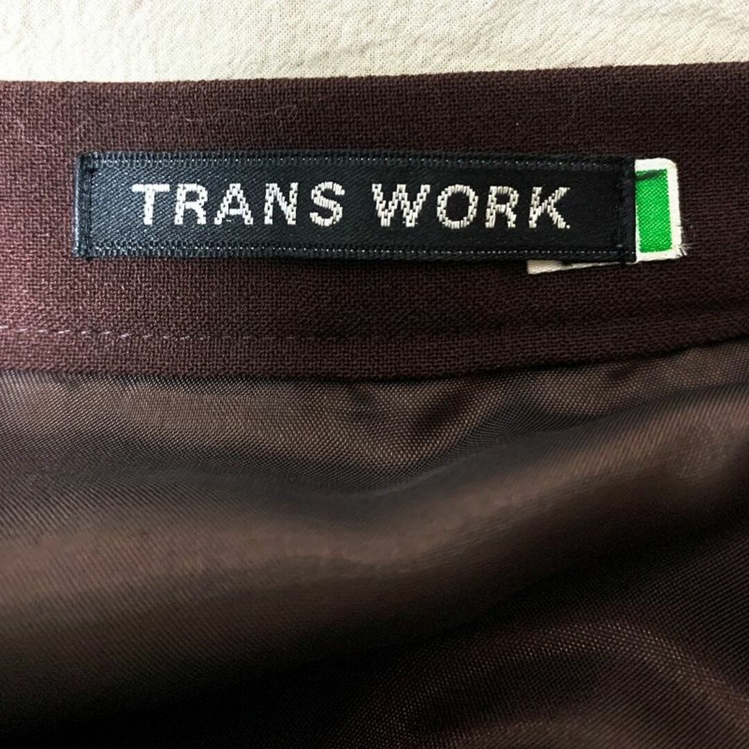 TRANS WORK(トランスワーク)のトランスワーク/TRANS WORK/ スリット入り スーツスカート ダークブラ レディースのスカート(ひざ丈スカート)の商品写真