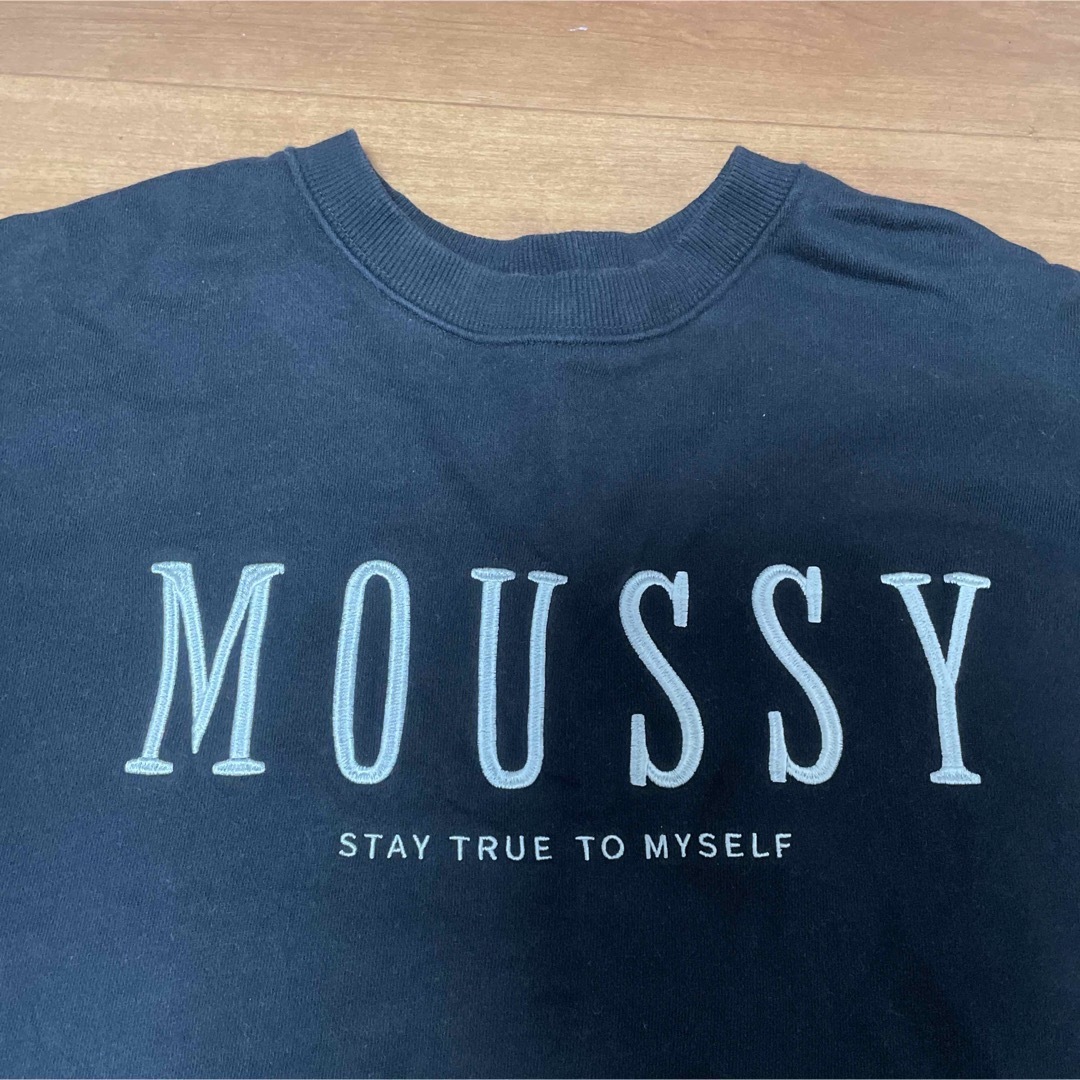 moussy ロゴ刺繍 スウェット