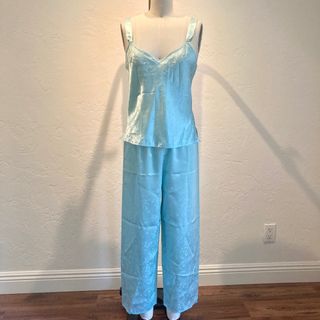 海外買い付け🇺🇸ヴィンテージサテンパジャマセット(パジャマ)
