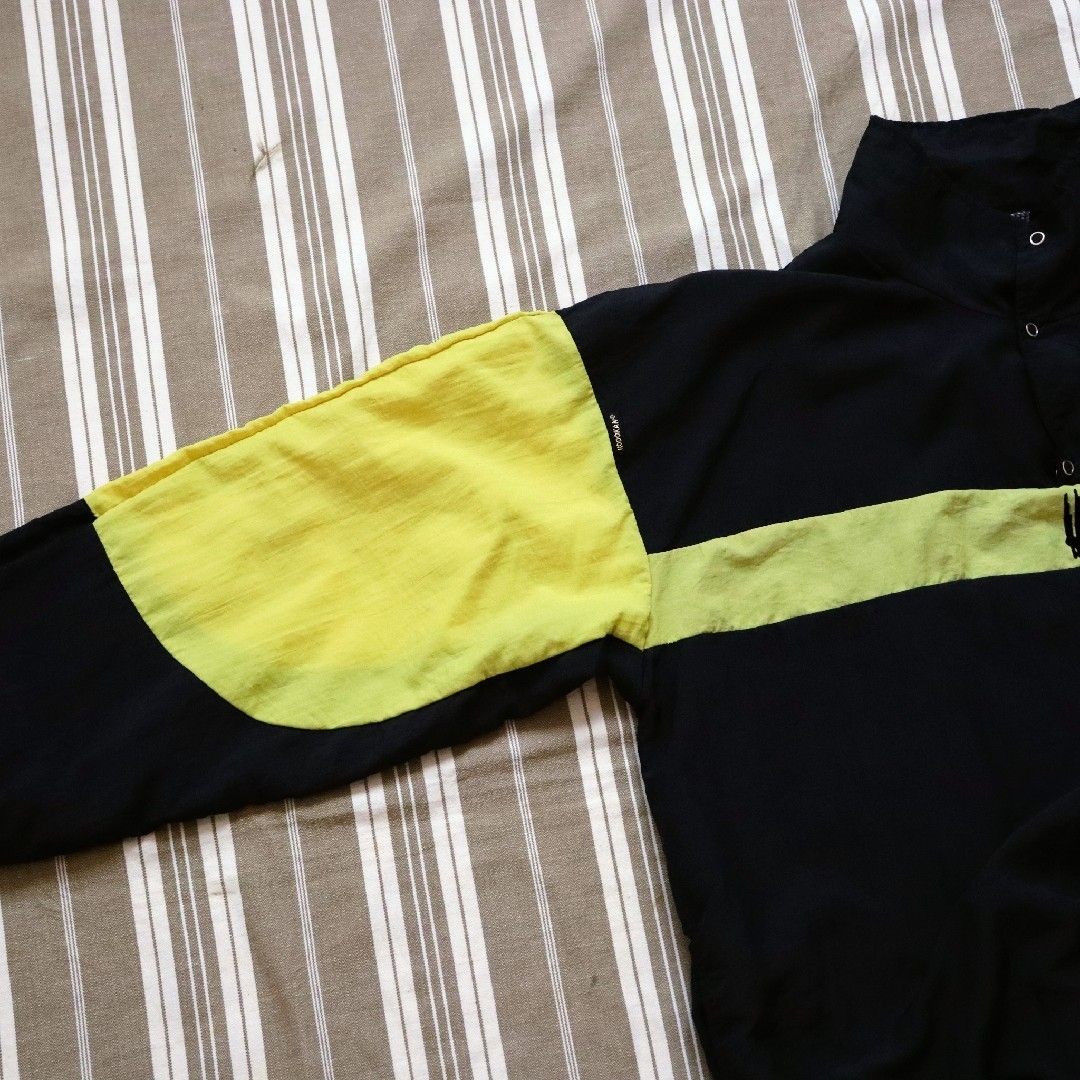 スナップボタン ナイロンジャケット ユーロ 古着 スポーツ EURO メンズのジャケット/アウター(ナイロンジャケット)の商品写真