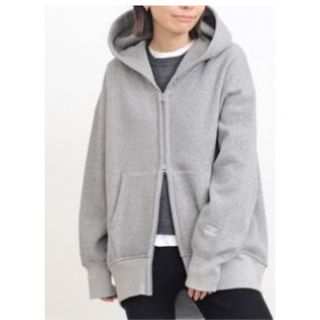 アパルトモンドゥーズィエムクラス(L'Appartement DEUXIEME CLASSE)の【AMERICANA /アメリカーナ】WIDE FULLZIP HOODIE(パーカー)