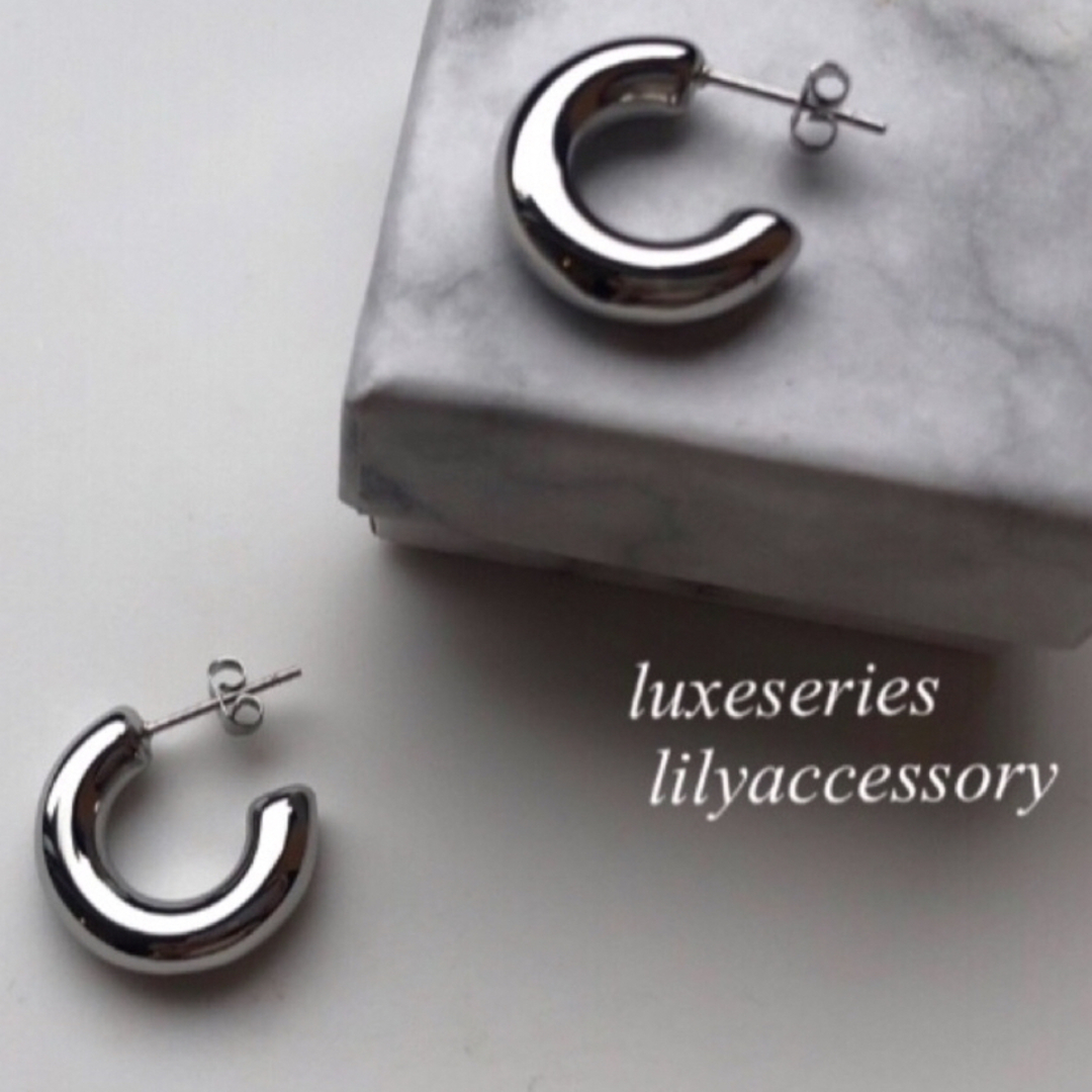 ❽luxe 20mm hoops silver ¥3900 レディースのアクセサリー(ピアス)の商品写真