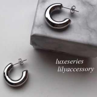 ❽luxe 20mm hoops silver ¥3900(ピアス)