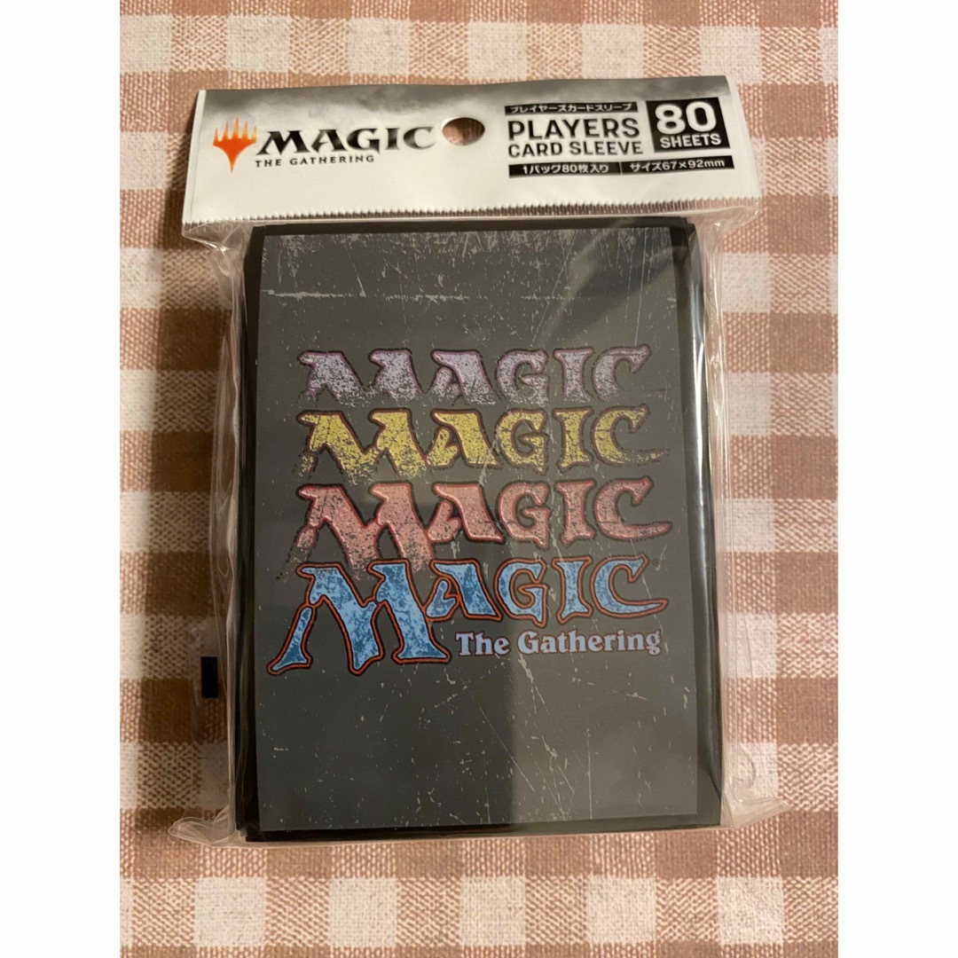 マジック：ザ・ギャザリング(マジックザギャザリング)のレトロコア　スリーブ　MTGロゴ エンタメ/ホビーのトレーディングカード(カードサプライ/アクセサリ)の商品写真