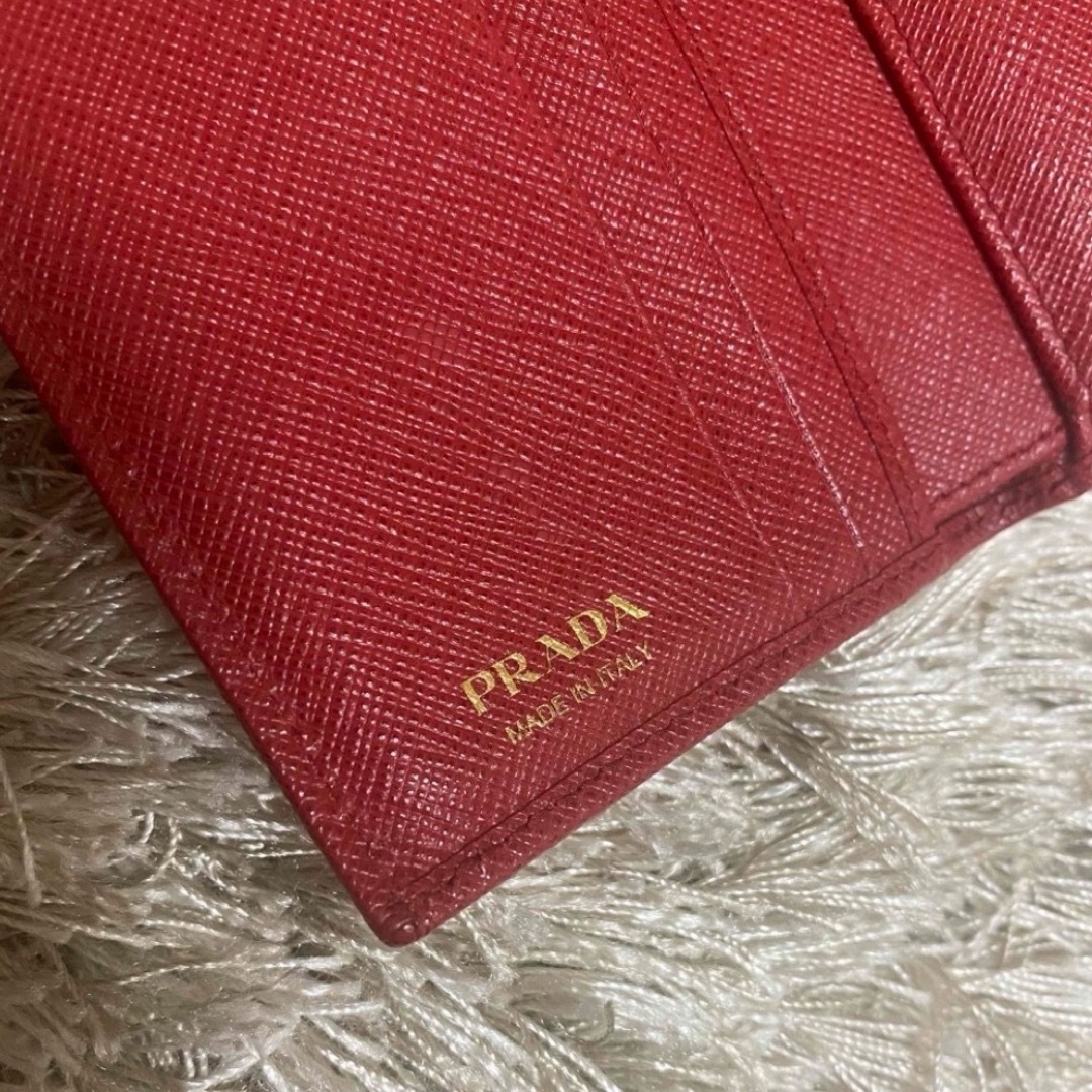 PRADA(プラダ)の【美品】PRADA コンパクト財布 レディースのファッション小物(財布)の商品写真
