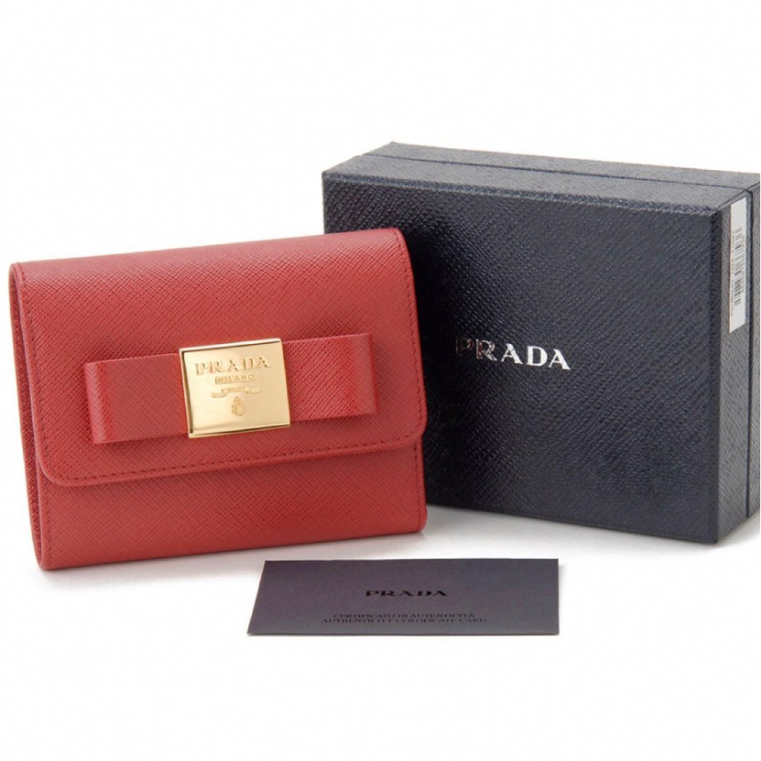 PRADA(プラダ)の【美品】PRADA コンパクト財布 レディースのファッション小物(財布)の商品写真