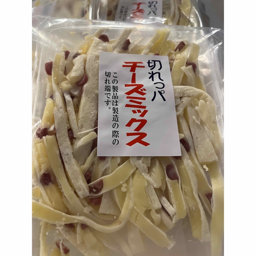 おつまみ珍味サラミ入りチータラ切れっパチーズ 食品/飲料/酒の加工食品(乾物)の商品写真