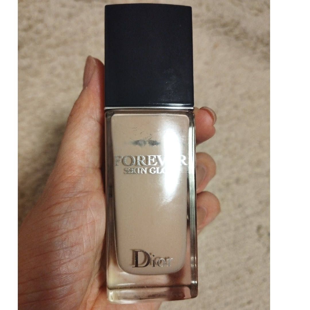 Dior(ディオール)のディオール　リキッドファンデ コスメ/美容のベースメイク/化粧品(ファンデーション)の商品写真